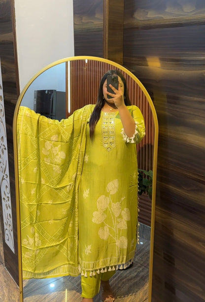 Kesariya Suit Set